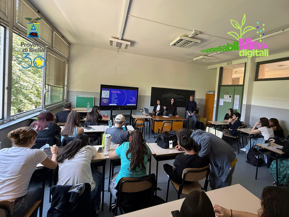 ResponsabilMENTE digitali: le volontarie del Servizio civile digitale son tornate a scuola!