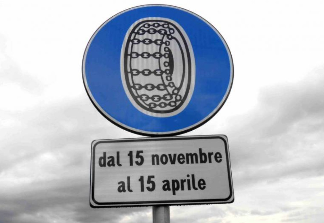 Pneumatici invernali, dal 15 novembre scatta l'obbligo